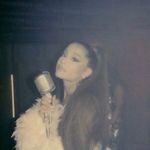 Meet your Posher, Claire